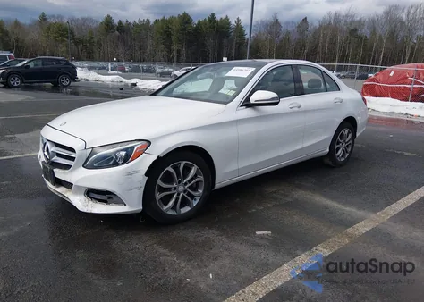 2016 Mercedes-Benz C 300 4Matic из США, поврежденный, VIN 55SWF4KB6GU098413
